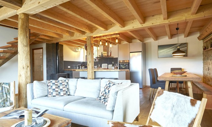 La Llagonne House | Homerez - Big house 6 km away from the slopes for 13 ppl. at La Llagonne