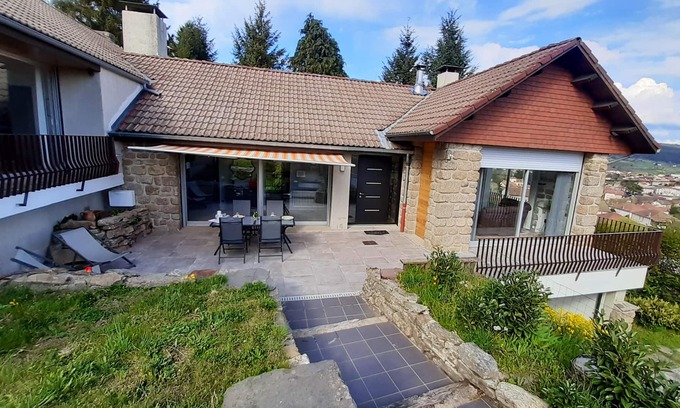 Langogne House | Homerez - Big house for 9 ppl. with garden, terrace and balcony at Langogne