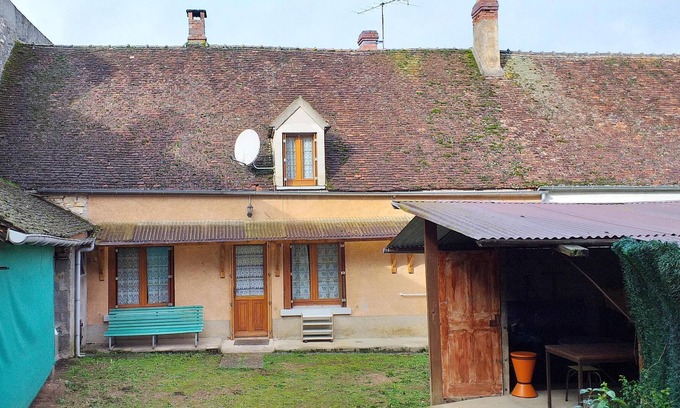 Pousseaux House | Homerez - Big house for 16 ppl. with garden at Pousseaux