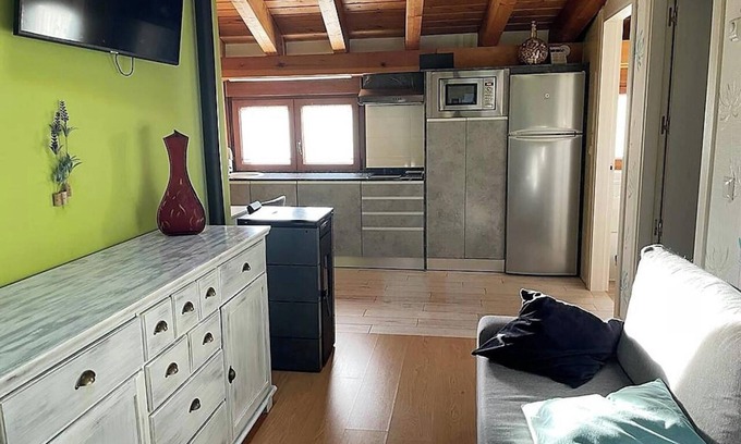 Tubilla del Lago House | Homerez - Cabin in Tubilla del Lago