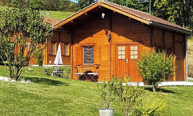 Dausse Ski Chalet | Homerez - Chalet in Dausse with pool