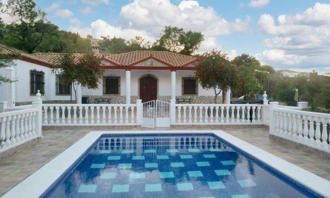 Prado del Rey Ski Chalet | Homerez - Chalet in Prado del Rey