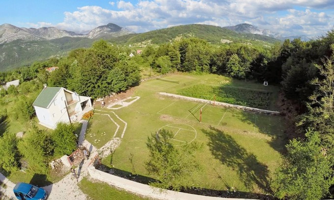 Vrbanje Ski Chalet | Homerez - Chalet in Herceg Novi