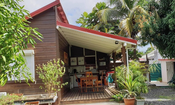 Morne-A-l'Eau House | Homerez - Charming House in Morne-À-l'Eau, garden