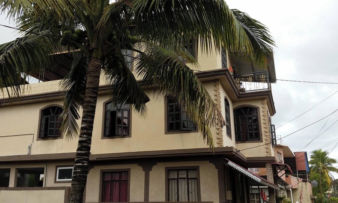 Fond du Sac House | Homerez - Charming House in Fond du Sac with Terrace