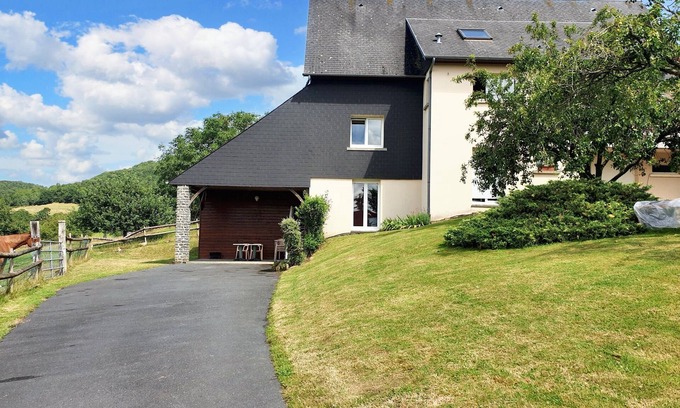 Saint-Remy House | Homerez - Charming house in Saint-Remy with enchanting garden
