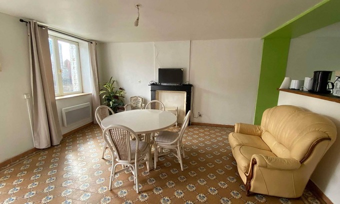Audignies House | Homerez - Charming House in Audignies with Private Parking