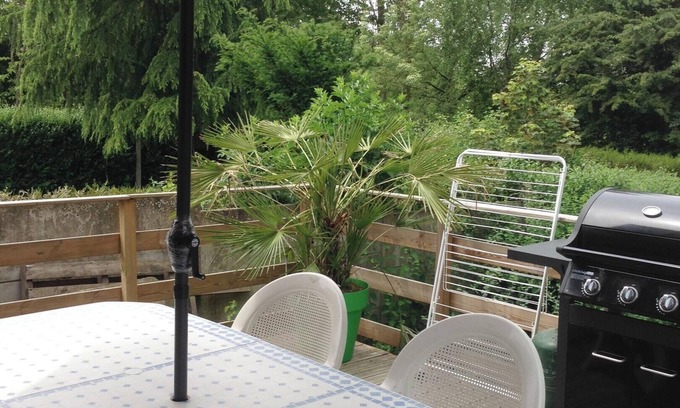 Dainville House | Homerez - Charming House in Dainville with Garden