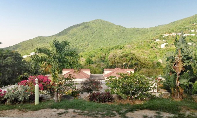 La Savane House | Homerez - Charming house in La Savane with sea view