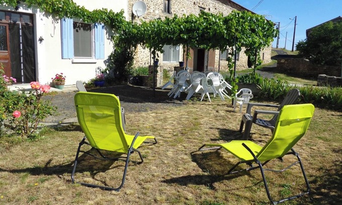 Mercœur House | Homerez - Charming house in Mercœur with garden and parking