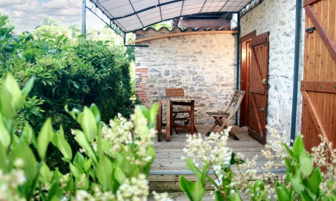 Milhars House | Homerez - Charming house in Milhars with terrace and city view