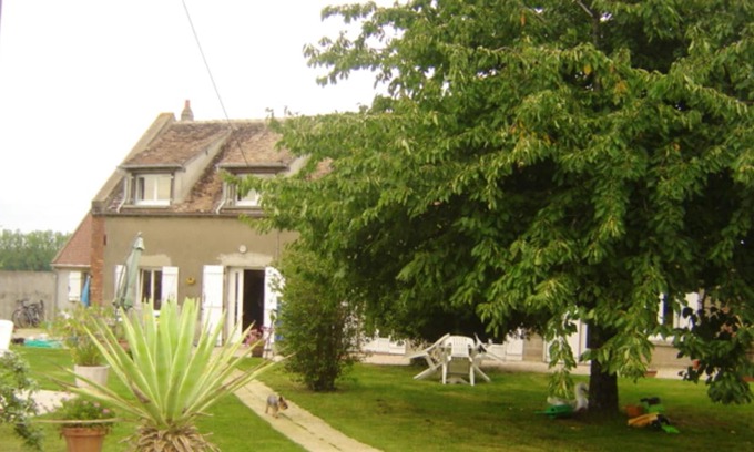 Ervauville Villa | Homerez - Charming Villa in Ervauville with Private Pool