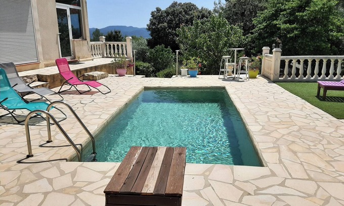 Merindol Villa | Homerez - Charming Villa in Mérindol with Private Pool