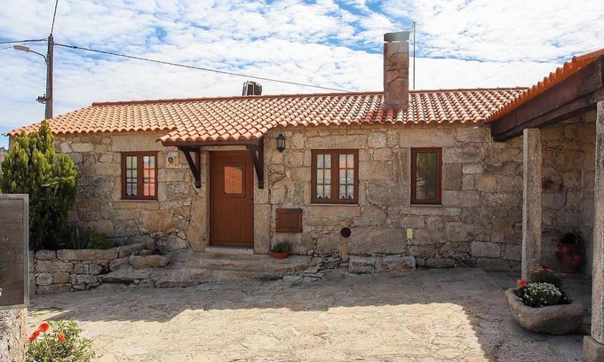 Sortelha Villa | Homerez - Charming villa in Sortelha with mountain view