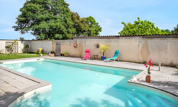Duravel House | Homerez - Comfortable house in Duravel with shared pool