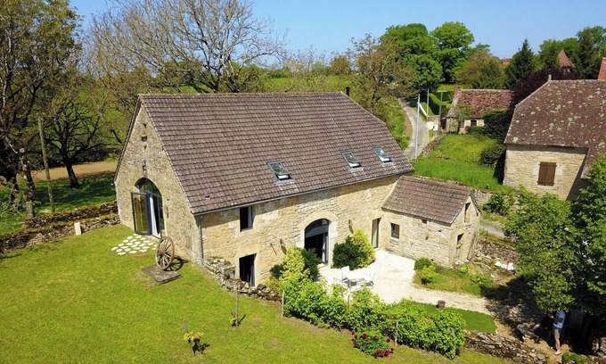 Thegra House | Homerez - Comfortable House in Thégra with Large Garden