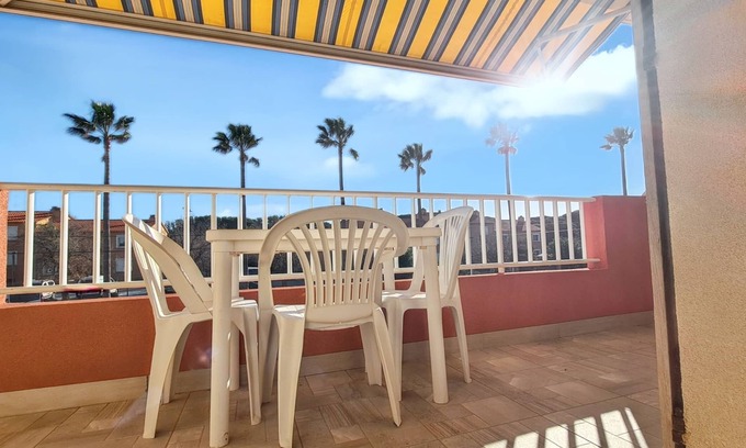 Giens Apartment | Homerez - Comfortable studio in Hyères - 20 m² with barbecue and terrace