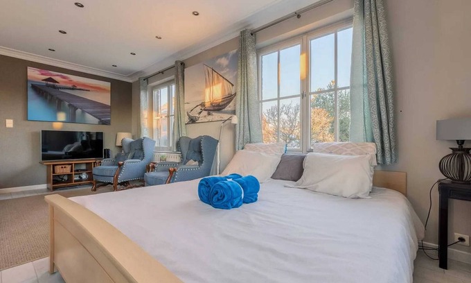 Courcelles House | Homerez - Cosy studio close to Brussels South Charleroi Airport