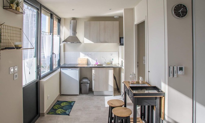 Abondant Apartment | Homerez - Cosy Studio in Abondant