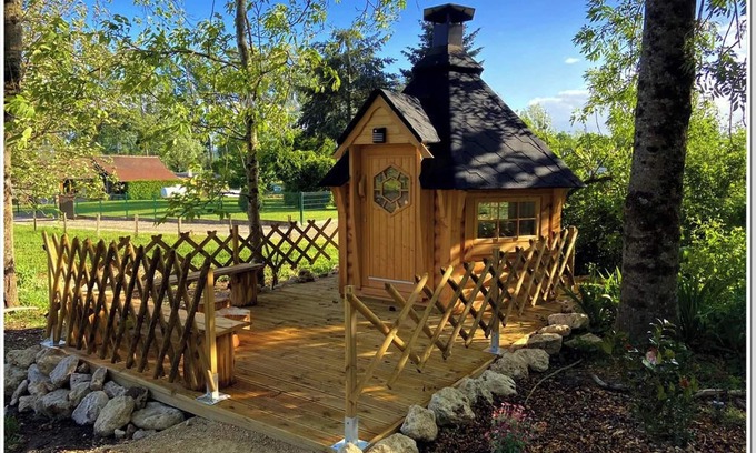 Chouzy-sur-Cisse House | Homerez - Cozy house in Chouzy sur Cisse with garden