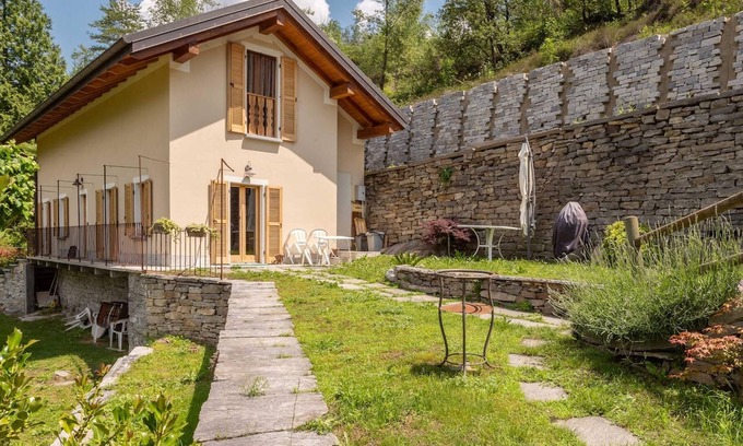 Montecrestese House | Homerez - Cozy House in Montecrestese - Mountain View
