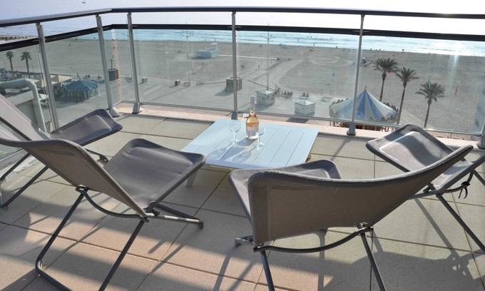 Mediterranee Apartment | Homerez - Flat in Canet-en-Roussillon, Sea View