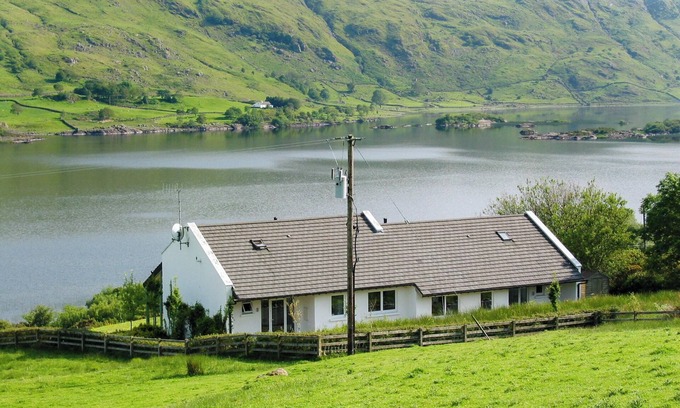 Tourmakeady House | Homerez - House in Tourmakeady, Lake