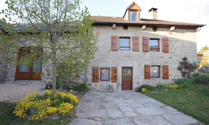 Albaret-Sainte-Marie House | Homerez - House in Albaret-Sainte-Marie