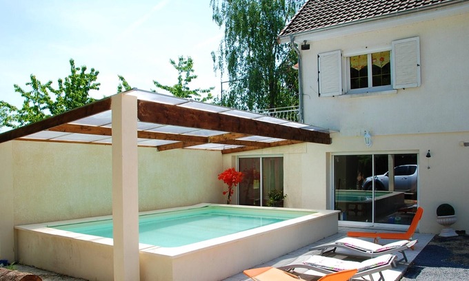 Thieblemont-Faremont House | Homerez - House for 5 ppl. with swimming-pool and garden at Thiéblemont-Farémont