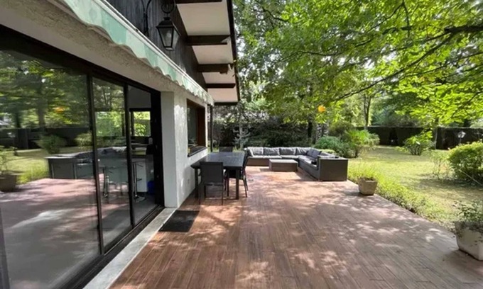 Savigny-sur-Clairis House | Homerez - House in Savigny-sur-Clairis.