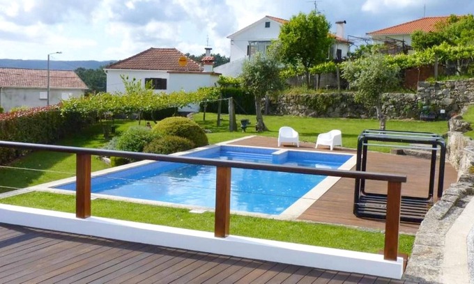 Vila Nova de Cerveira House | Homerez - House 10 km away from the beach for 4 ppl. with swimming-pool at Prado