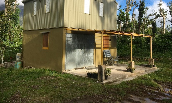Pont Casse House | Homerez - House for 6 ppl. with sea view and terrace at Layou Valley Road