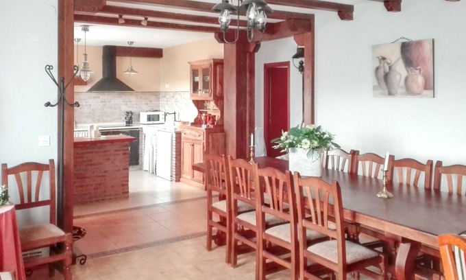 Peral de Arlanza House | Homerez - House in Peral de Arlanza