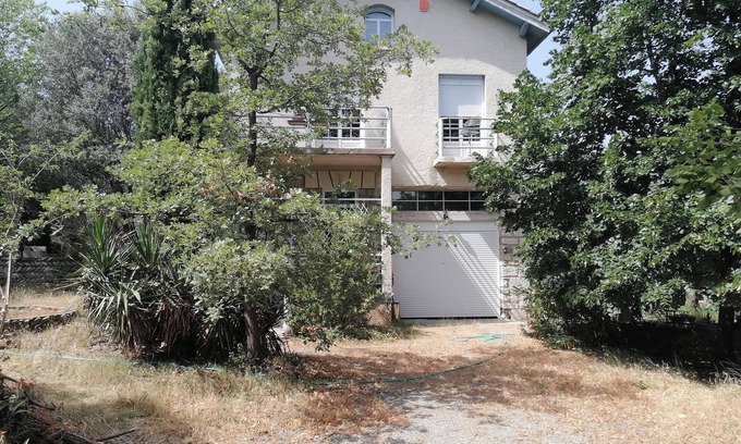 Sisteron House | Homerez - House in Sisteron with Terrace