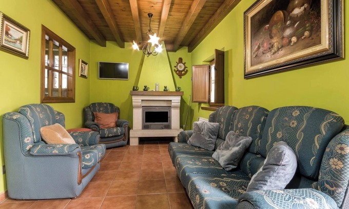 Penamellera Alta House | Homerez - House in Trescares, mountains