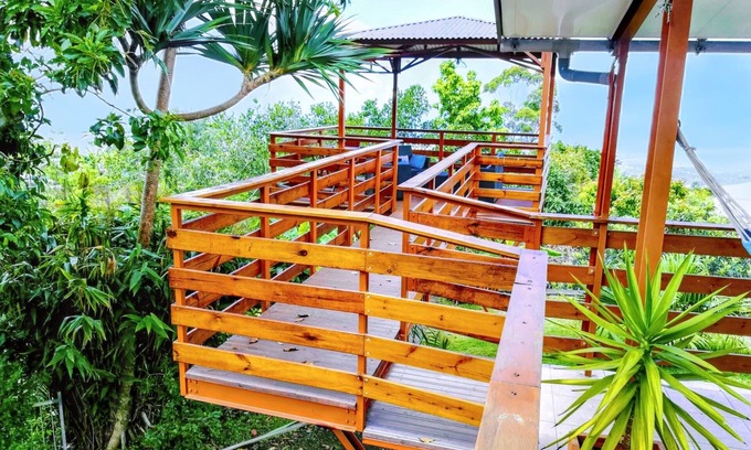 Le Tampon House | Homerez - House sea view, Tampon