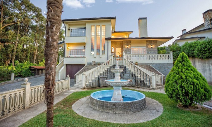 Valenca Other | Homerez - Majestic Manor in Valença with private pool