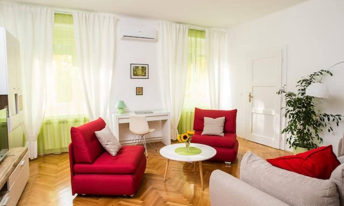 Zagreb Apartment | Homerez - Modern Apartment in the Heart of Zagreb