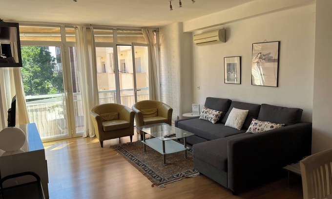 Mestalla Apartment | Homerez - Modern Apt in València