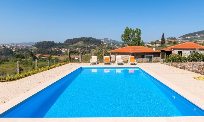 Castelo de Paiva House | Homerez - Nice house for 4 ppl. with shared pool and terrace at Fornos