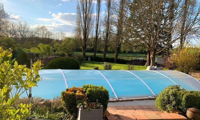 Touquin House | Homerez - Nice house for 6 ppl. with shared pool, garden and terrace at Touquin