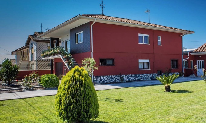 Cantanhede Villa | Homerez - Refined Villa near Catanhede with Private Pool