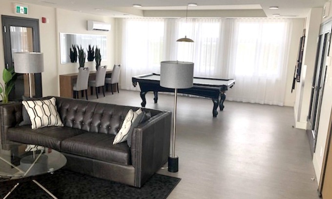 Brossard Apartment | Homerez - Spacious appartement for 3 ppl. with terrace and balcony at Brossard