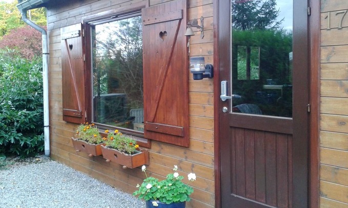Chanly Ski Chalet | Homerez - Spacious chalet for 8 ppl. with garden and terrace at Tellin