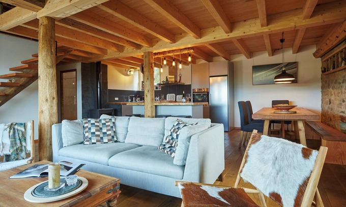 La Llagonne House | Homerez - Spacious house, La Llagonne, mountain view