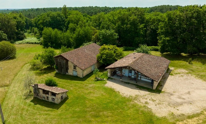 Cudos House | Homerez - Spacious house for 8 ppl. with terrace at Cudos