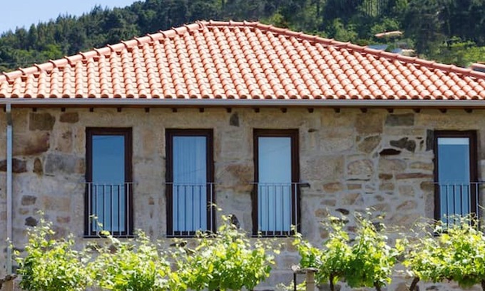 Riba de Mouro House | Homerez - Spacious house for 2 ppl. with terrace at Riba de Mouro