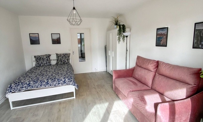 Thorigny-sur-Marne Apartment | Homerez - Studio near Disneyland