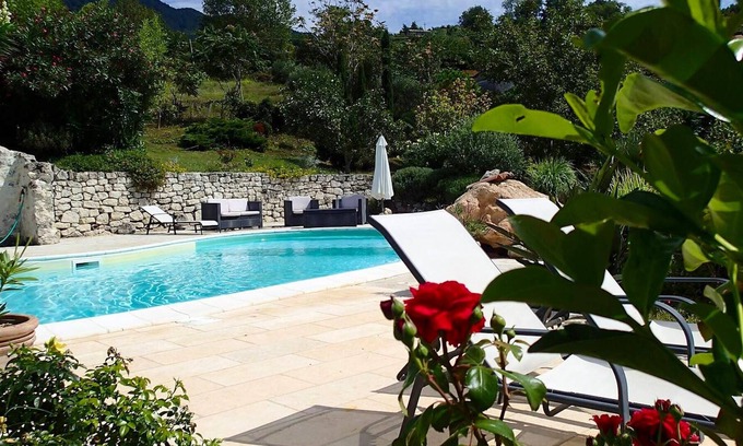 San Lucido Villa | Homerez - Villa 4 km away from the beach with swimming-pool, jacuzzi and terrace