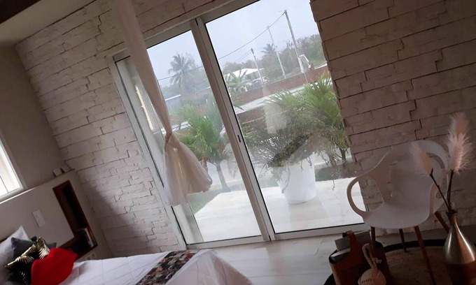 Le Moule Villa | Homerez - Villa 10 km away from the beach for 4 ppl. with jacuzzi at Le Moule